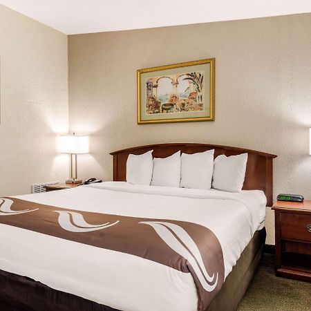 Quality Inn & Suites Tarpon Springs South Kültér fotó