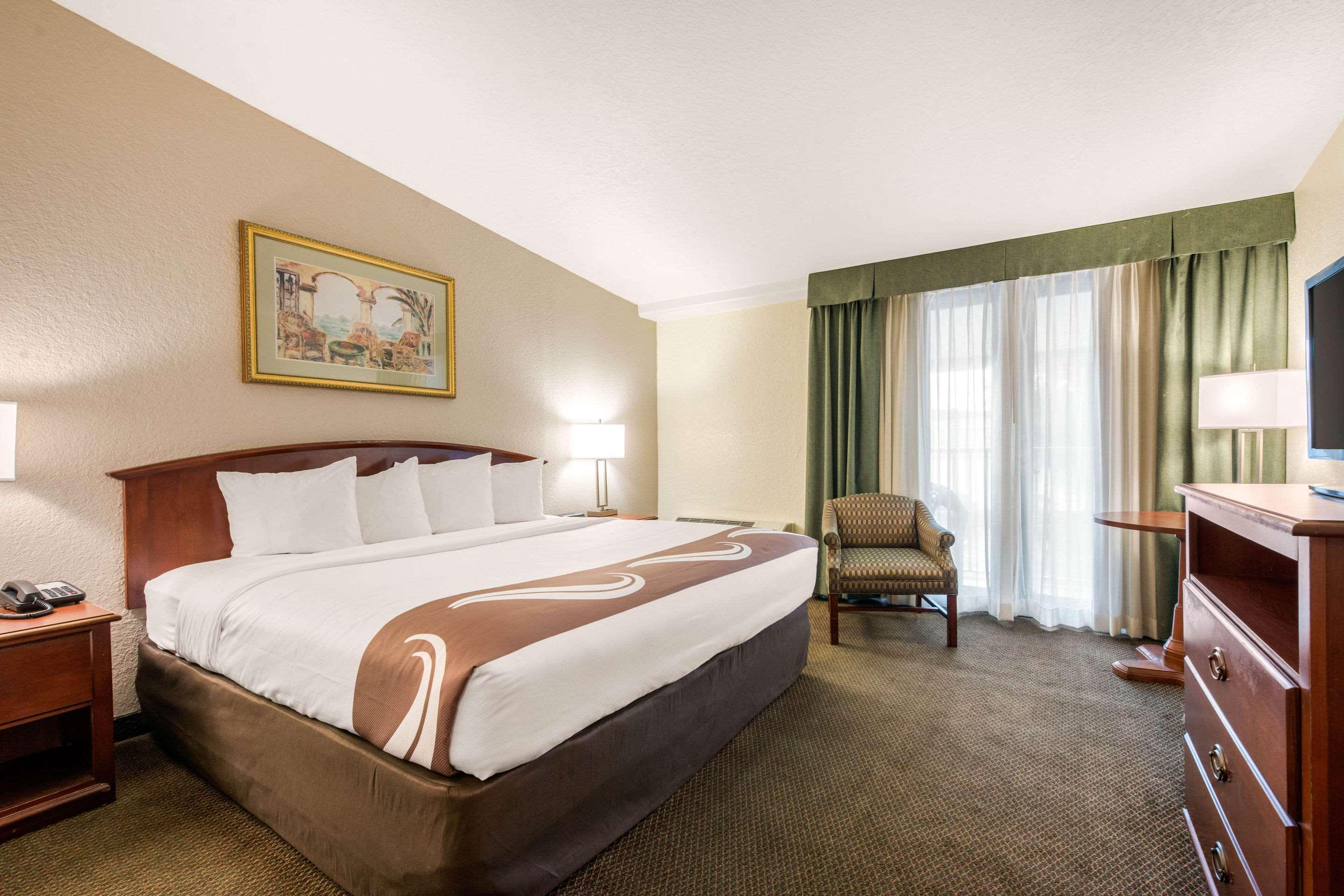 Quality Inn & Suites Tarpon Springs South Kültér fotó