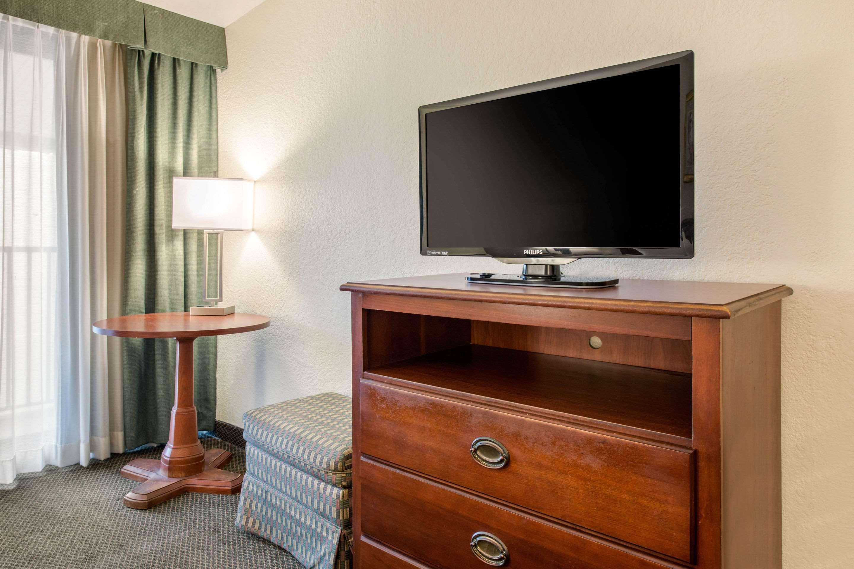 Quality Inn & Suites Tarpon Springs South Kültér fotó