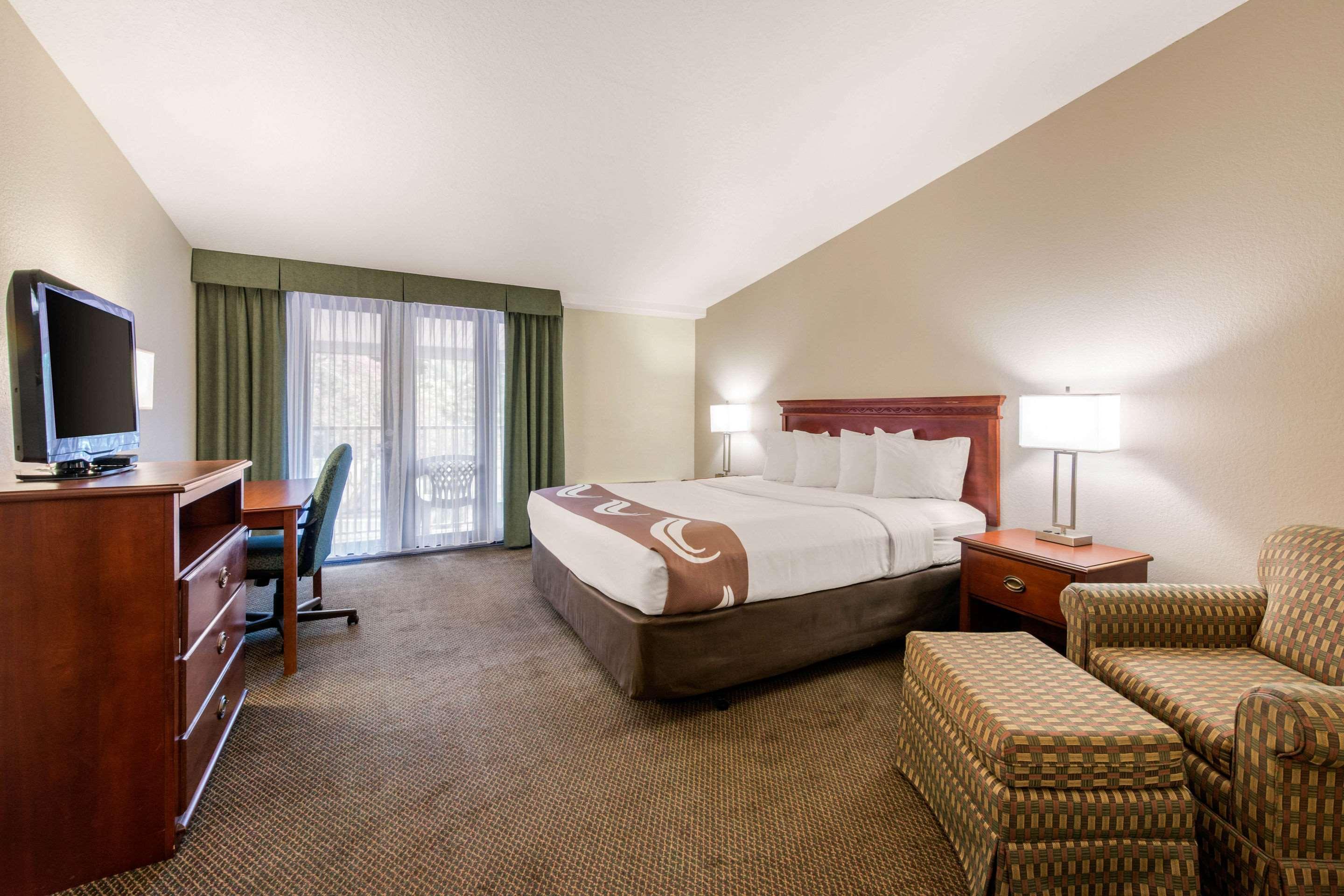 Quality Inn & Suites Tarpon Springs South Kültér fotó