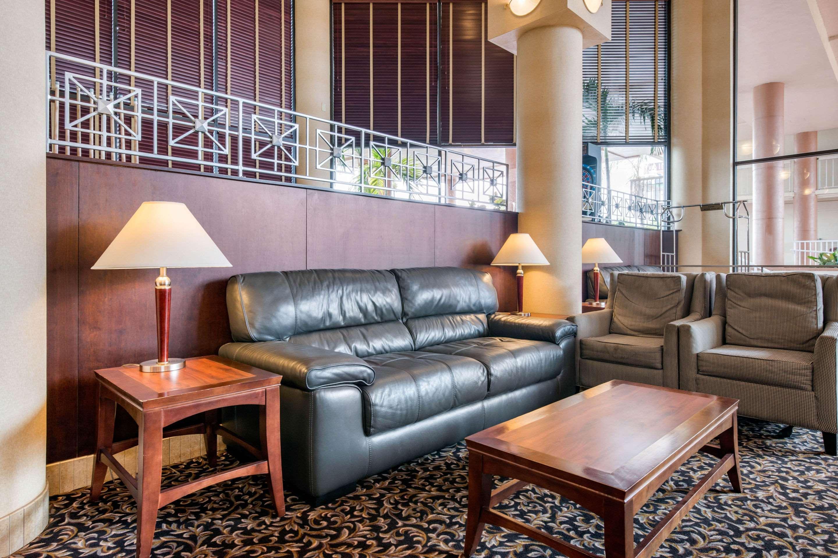 Quality Inn & Suites Tarpon Springs South Kültér fotó
