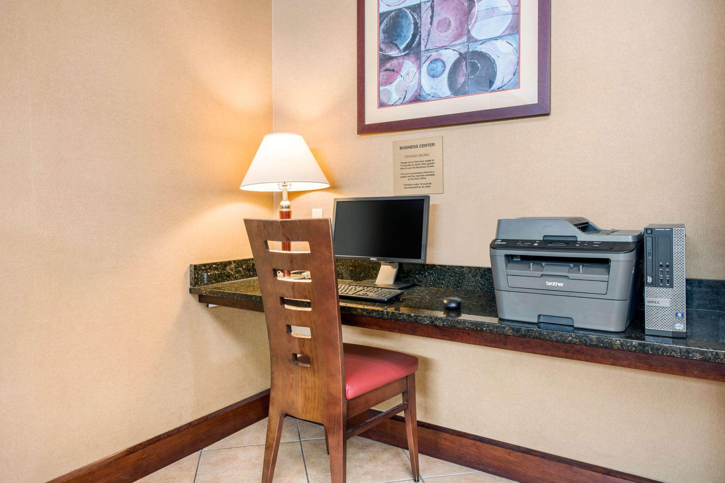 Quality Inn & Suites Tarpon Springs South Kültér fotó