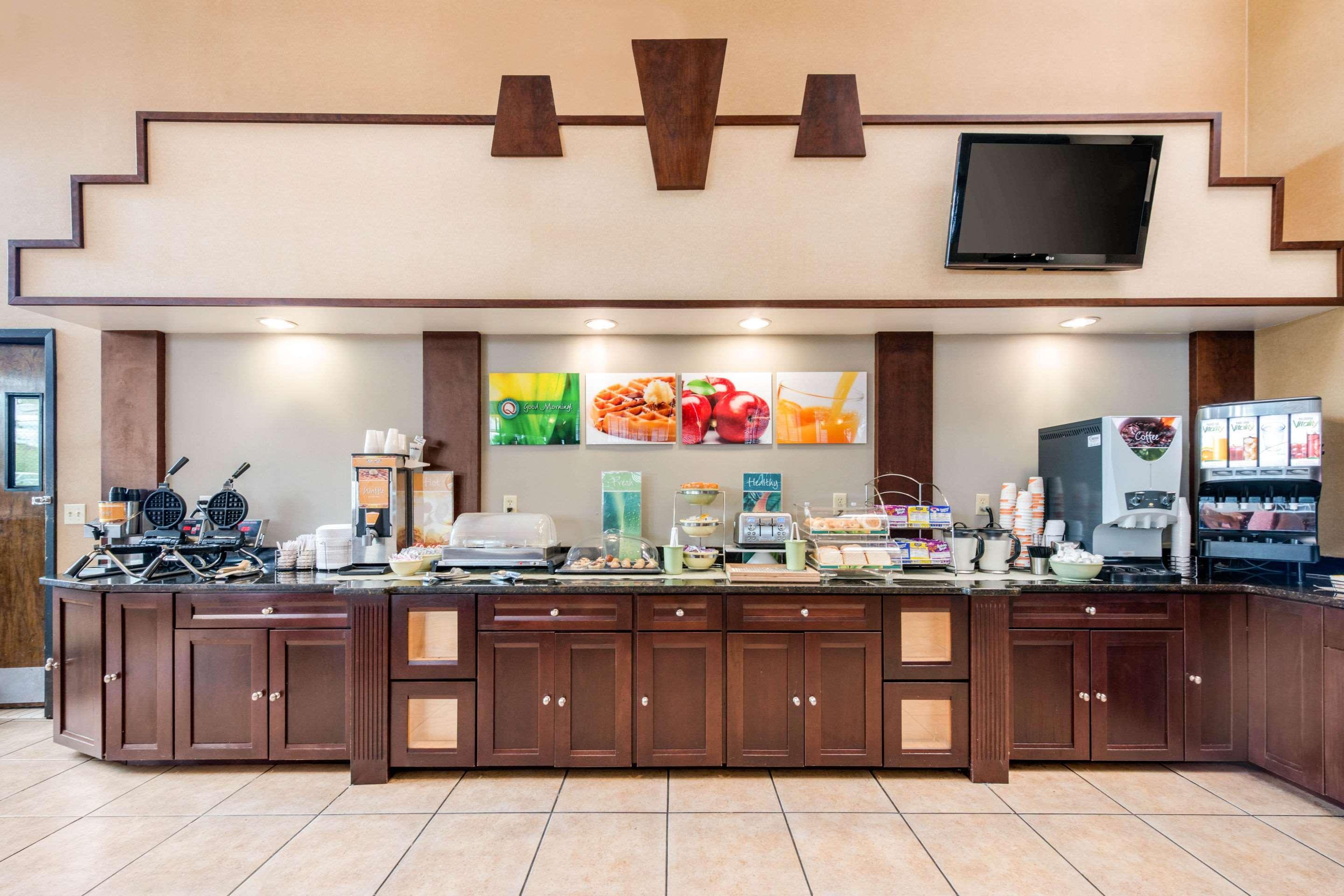Quality Inn & Suites Tarpon Springs South Kültér fotó