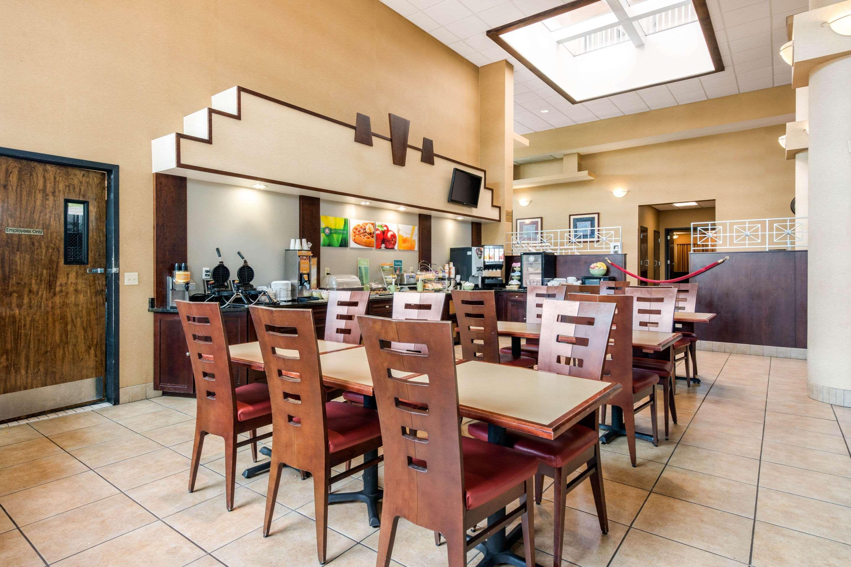 Quality Inn & Suites Tarpon Springs South Kültér fotó