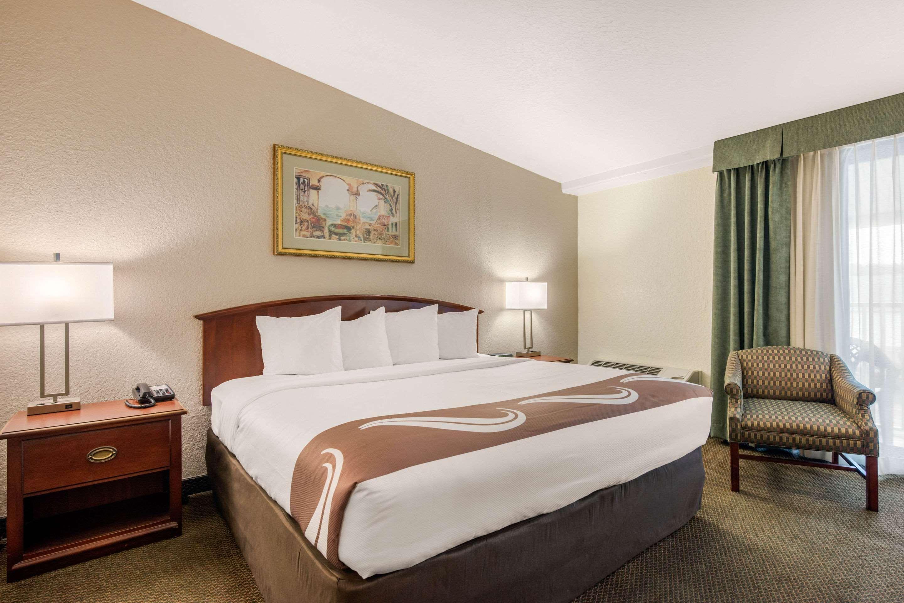 Quality Inn & Suites Tarpon Springs South Kültér fotó